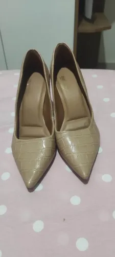 Scarpin BEBECÊ - Croco Bege número 35 - NOVO !!!!