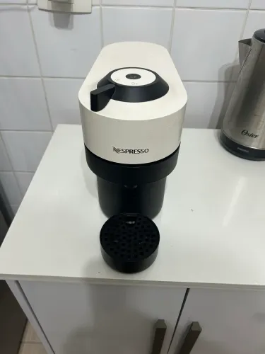 Nespresso Vertuo em Excelente Estado - Café Perfeito com Apenas um Toque ?