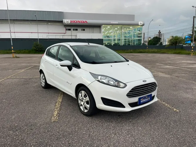 Ford Fiesta 1.5 16V Flex Mec. 5P 2015