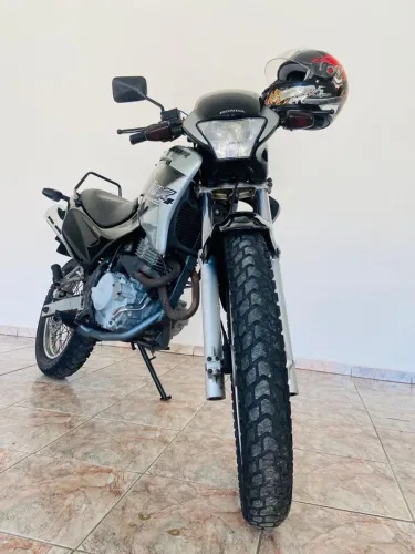 Honda NX 4 Falcon 400 2005