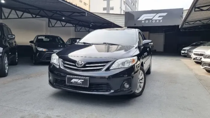 Toyota Corolla Altis 2.0 Flex 16V Aut. 2014