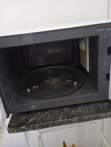 Vende se microondas panasonic
