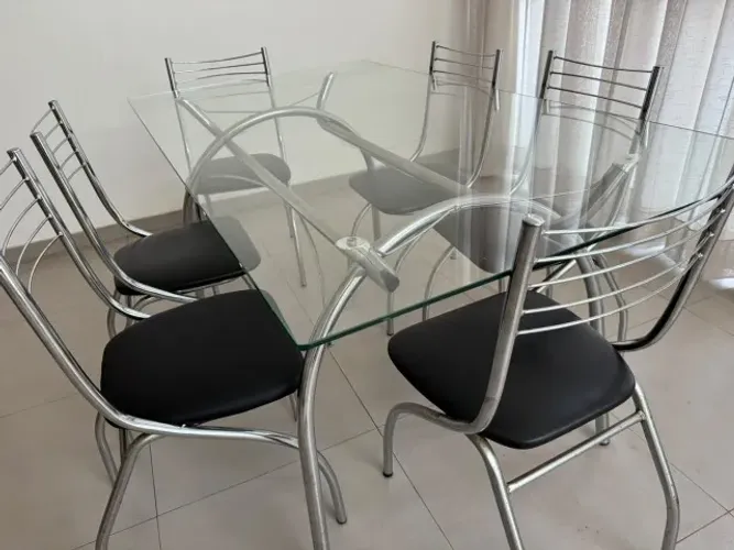 Mesa de Jantar de Vidro com 6 Cadeiras