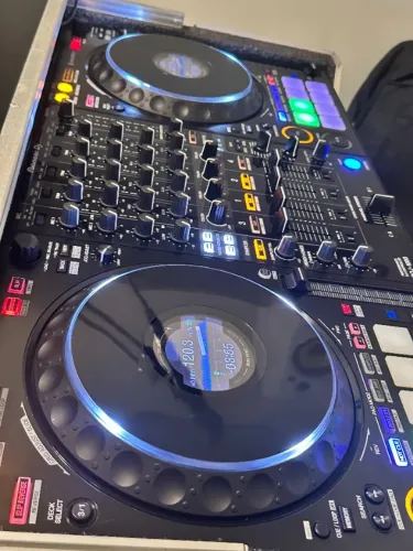 DDJ-1000 Rekordbox com case e Decksaver