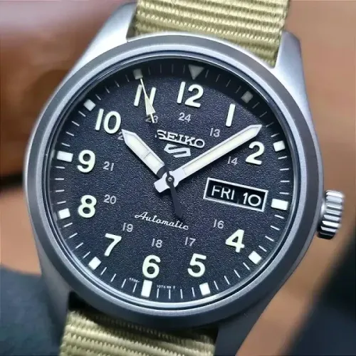 Relógio Seiko 5 Sports Field Series Automático SRPG35B1