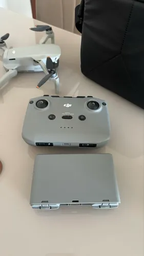 Drone Dji Mini 4k Fly More Combo (sem Tela) Br - Dji058 Cinz (Usado)