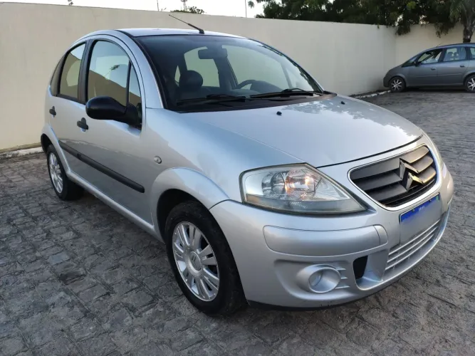 Citroen C3 Exclusive 1.4 Flex 8V 5P 2011