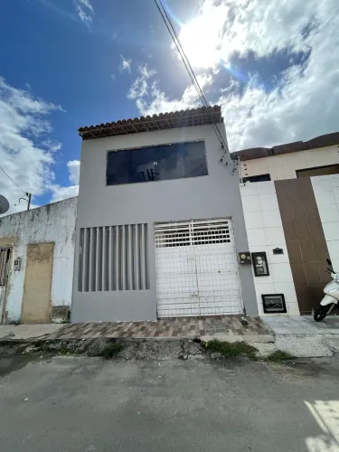 VENDE-SE OU TROCA CASA EM LAGARTO