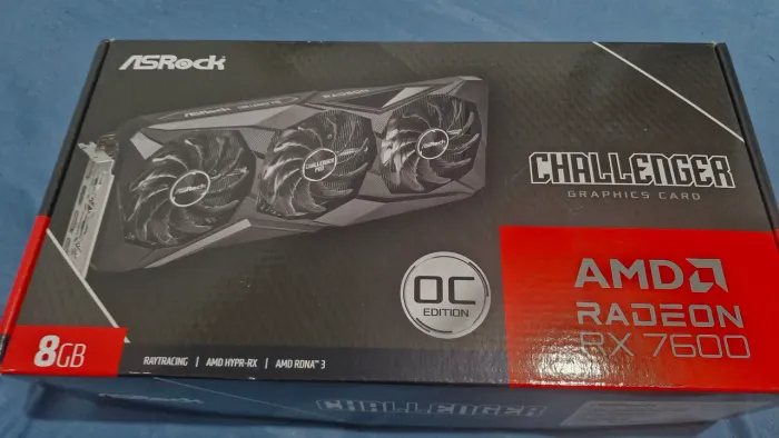 OPORTUNIDADE! Rx 7600 8GB triple fan NOVA!