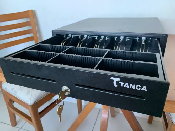 Gaveta De Dinheiro Tanca Abertura Por Comando Ou Chave