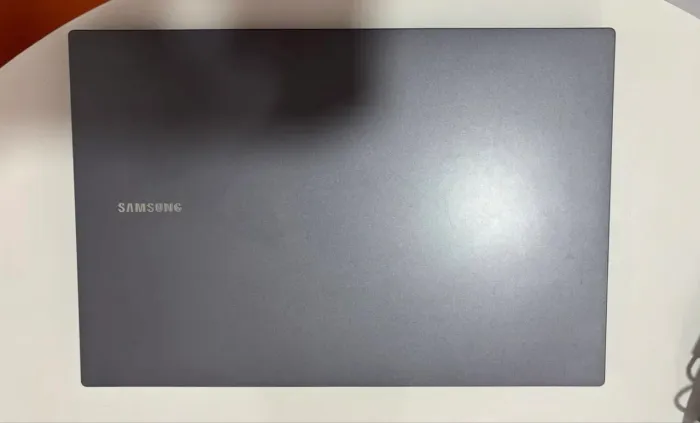 Samsung Book 4Gb Ram 500Gb memória + HD SSD M2 Husky 256Gb