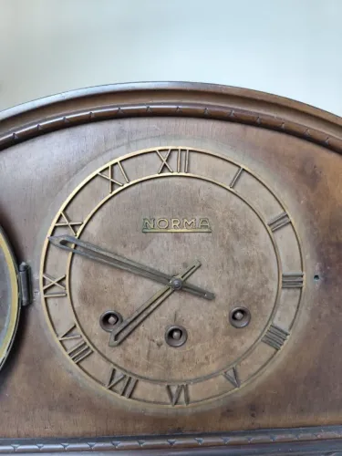 Relógio de mesa Norma anos 60