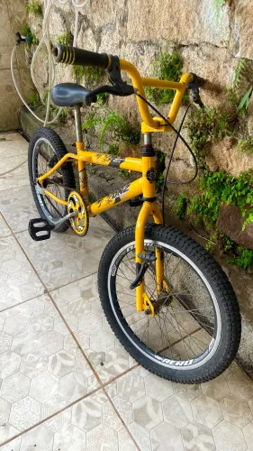 BICICLETA ARO 20 estilo bmx freestyle