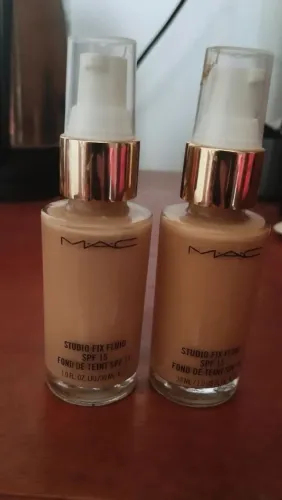 Base mac Studio fix fluida/ pela metade 
