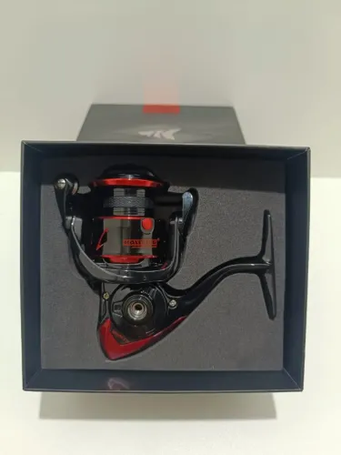 Molinete De Pesca Kastking Sharky 3 1000 10+1 Rol Ambidestro