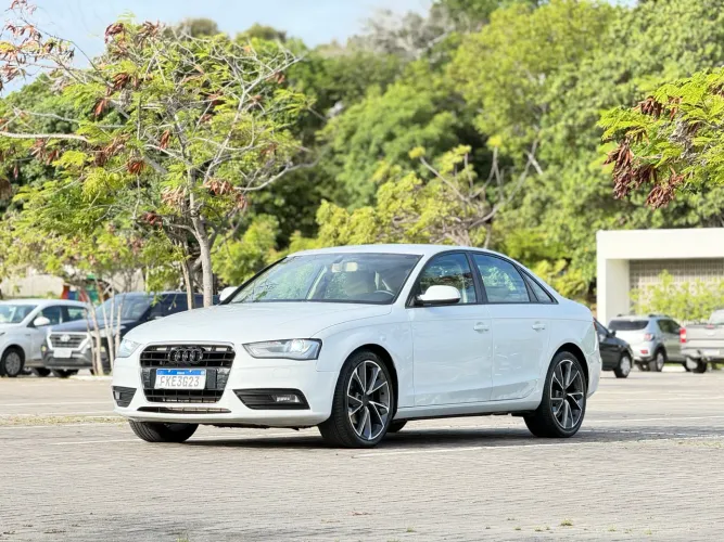 Audi A4 2.0 Avant 16V TFSI Quattro Stronic 2013