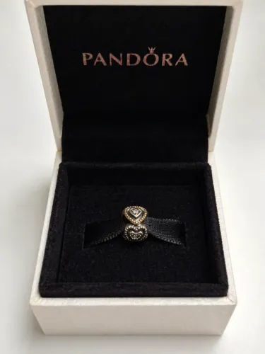 Separador berloque Pandora prata e ouro 