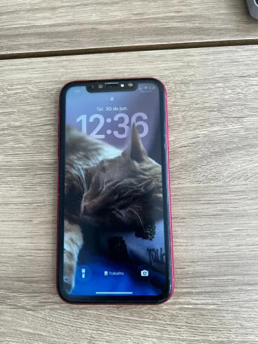 iPhone 11 red 
