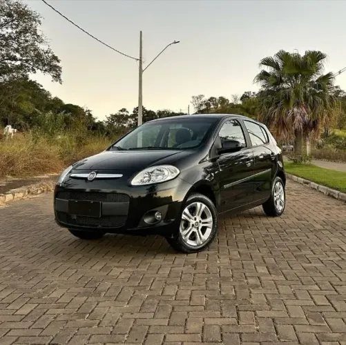 Fiat Palio Attractive 1.0 EVO Fire Flex 8V 5P 2013