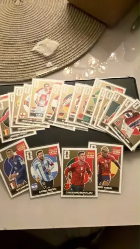 20 figurinhas extras gold 