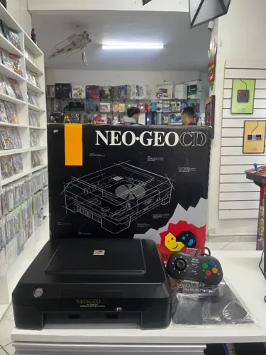 CONSOLE NEO GEO CD FRONT LOADER (JPN) NA CAIXA SEMINOVO - SNK
