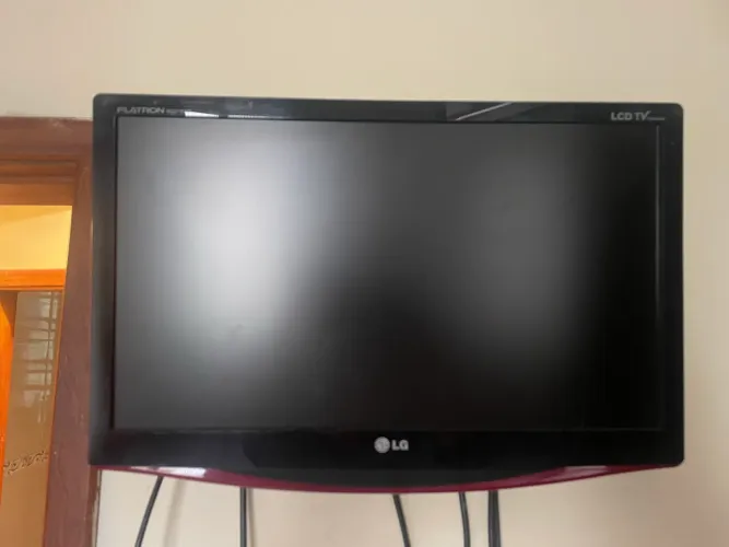 Vendo 2 tvs ótimo estado