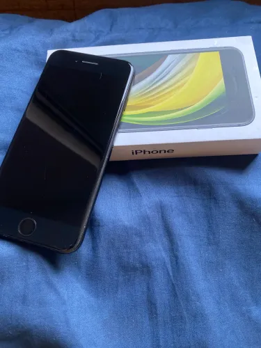 Vendo iPhone SE (2ª geração)