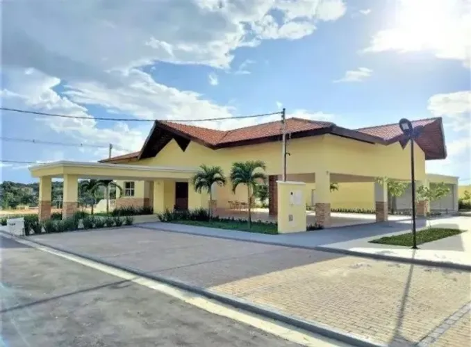 Terreno em Condomínio fechado Bella Vile segurança 24 h, nº 180 - Tarumã por R$ 115.000,00