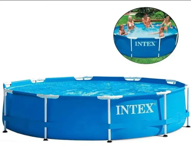 Piscina Intex 6.503 litros estruturada