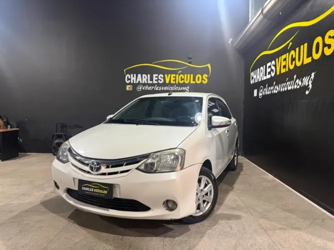 Toyota Etios XLS 1.5 Flex 16V 5P Mec. 2017