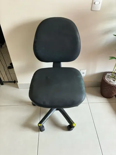 Cadeira de Escritório Giratória