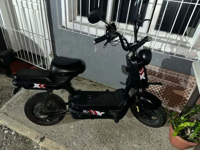 Scooter Eletrica X11 2000w 20ah 2025