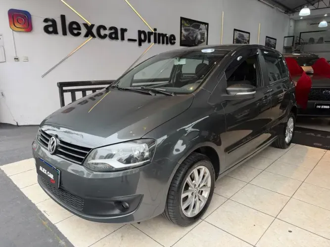 Volkswagen Fox 1.6 MI I Motion Total Flex 8V 5P 2014