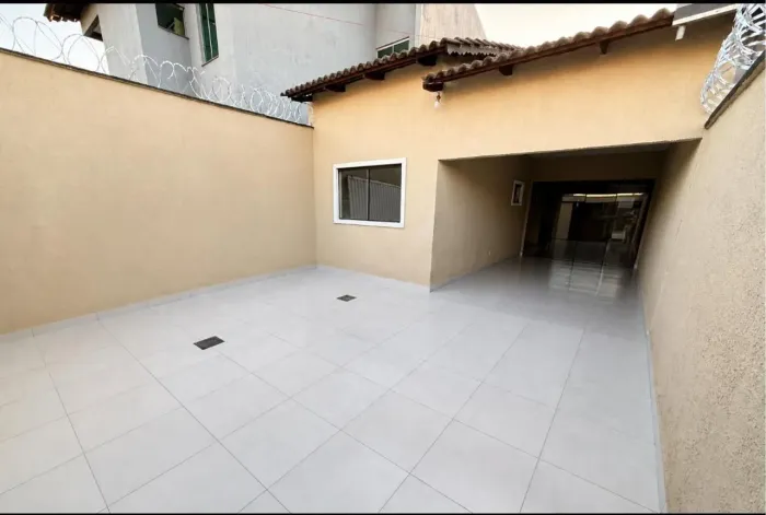 Casa 3Q no Setor Três Marias em Goiânia