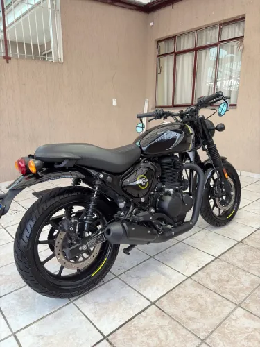 Royal Enfield Hunter 350 - 2024 quilometragem 3.500