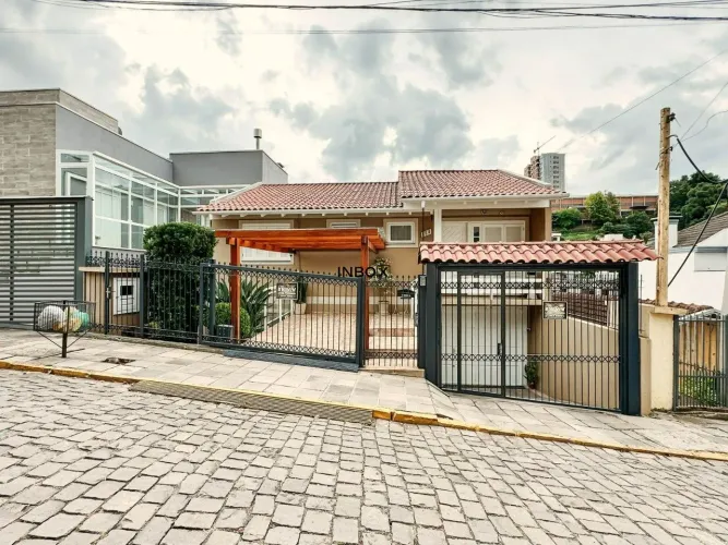 INBOX CIA IMOBILIARIA VENDE: Casa de 3 dormitórios NO BORGO.