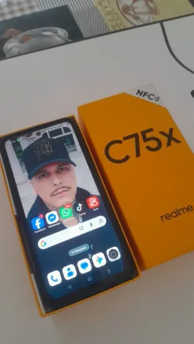 Vendo Cel realme C75x 256 GB de memória foi desbloqueado permanente da pay joy só usar