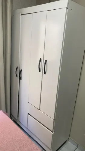 Guarda-roupa solteiro