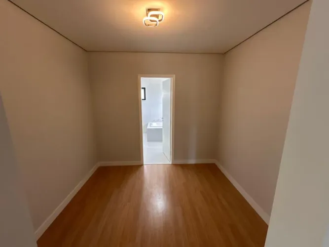 Pisos vinílico é Laminado