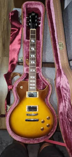 Guitarra (case + cabo) + Amplificador