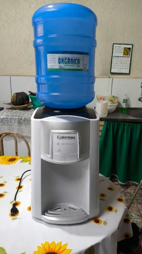 Bebedouro Colormaq Premium com Compressor