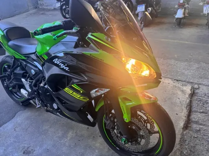 Kawasaki Ninja 650 ABS - Impecável | Baixa Km | Revisada