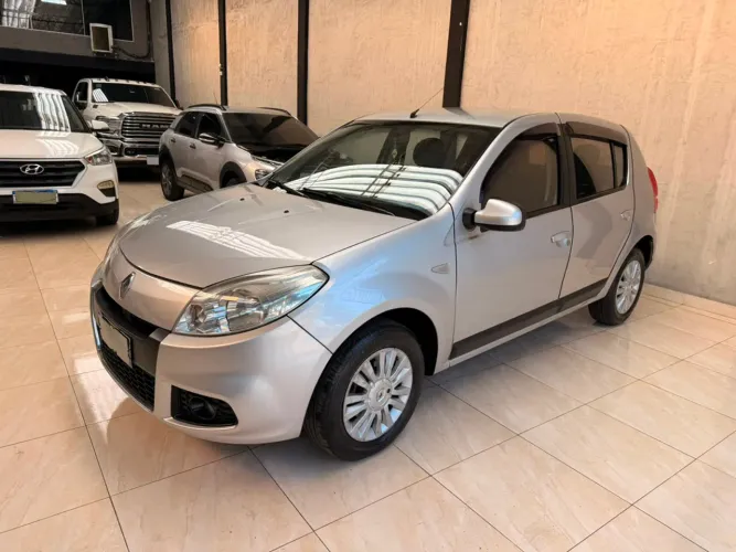 Renault Sandero Privilège Hi-flex 1.6 16V 5P AUT 2012
