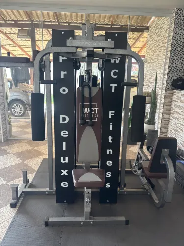 Aparelho de musculação WCT Fitness Pro Deluxe + par de halteres 