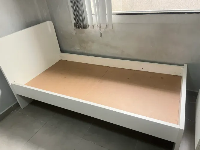 CAMA DE SOLTEIRO