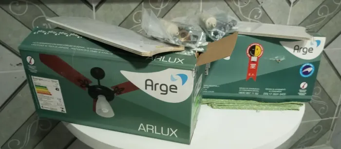 Dois Ventiladores de Teto Arge(Argelux)