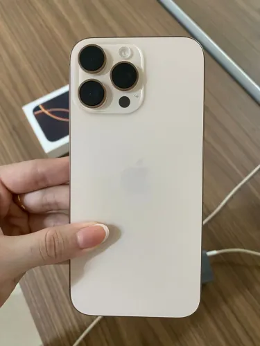 BAIXOOOOUUU VENDO LINDÍSSIMO IPHONE 16 pro max 256 GB