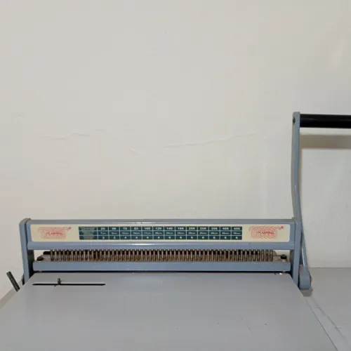 Encadernadora plaspiral manual 