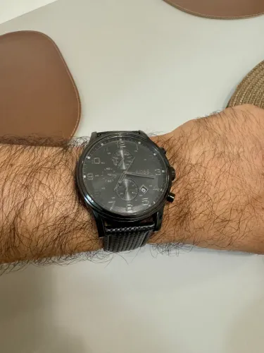 VENDE-SE RELÓGIO HUGO BOSS
