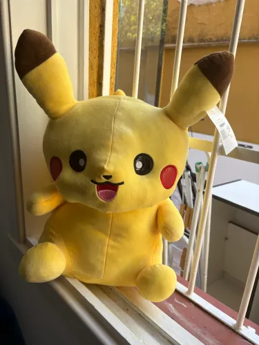 Pelúcia PIKACHU - 45 cm